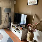 Le Ptit Saint-front Appartement